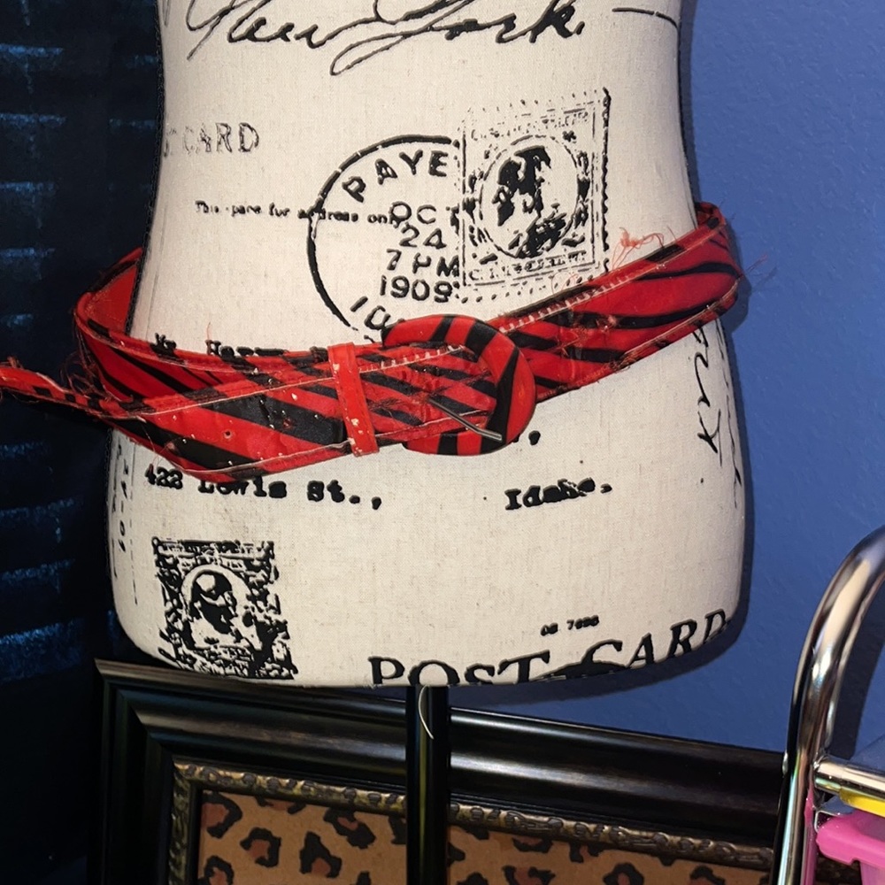 Red zebra belt